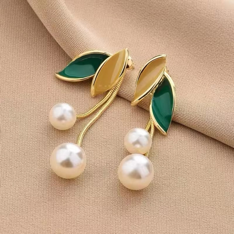 Luxury Light Leaf Pearl Tassel Earrings