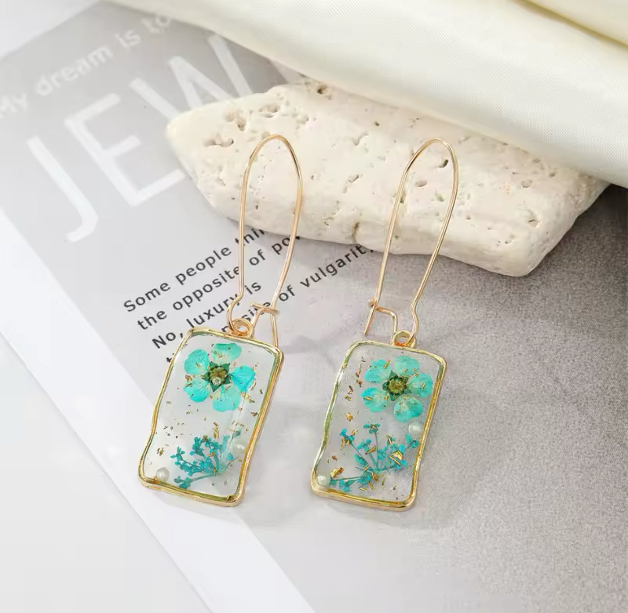 Resin Blue Dried Flower Trendy Earrings